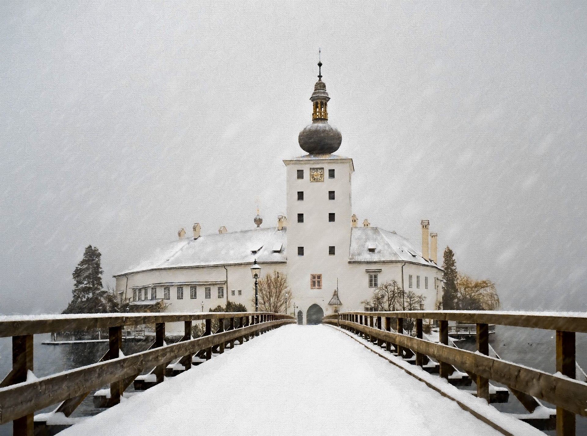 Traunsee Christmas Markets - Ort Castle in Winter